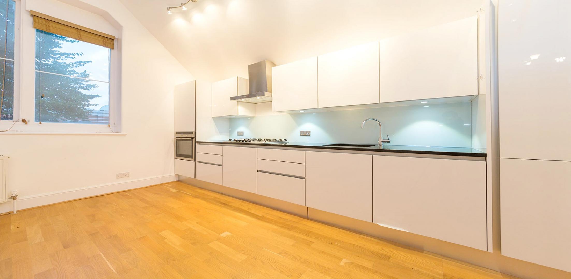 			1 Bedroom, 1 bath, 1 reception Apartment			 Broadhurst Gardens, WEST HAMPSTEAD